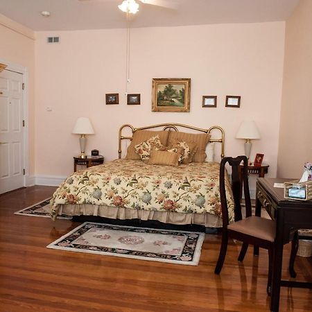 Cedars & Beeches Bed & Breakfast Long Branch Buitenkant foto