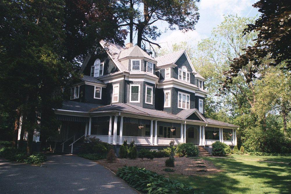 Cedars & Beeches Bed & Breakfast Long Branch Buitenkant foto