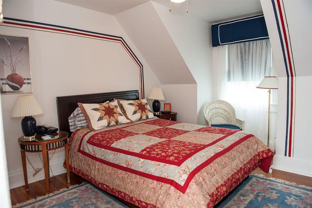 Cedars & Beeches Bed & Breakfast Long Branch Buitenkant foto