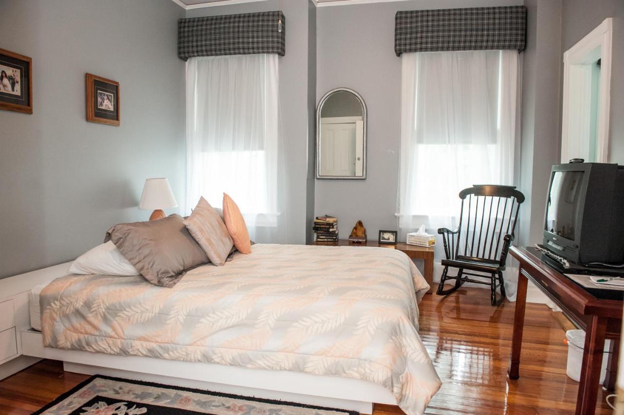 Cedars & Beeches Bed & Breakfast Long Branch Buitenkant foto